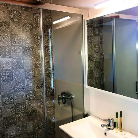 לינה וארוחת בוקר Casa Alta 2*