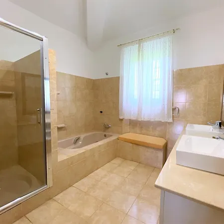 Casa Alta 2* רונדה