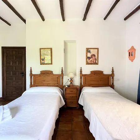 לינה וארוחת בוקר Casa Alta