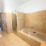 Casa Alta Bed & Breakfast 3*